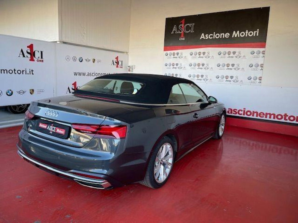 Audi A5 Cabrio 2.0 TDI 190 CV S tronic Design (16)