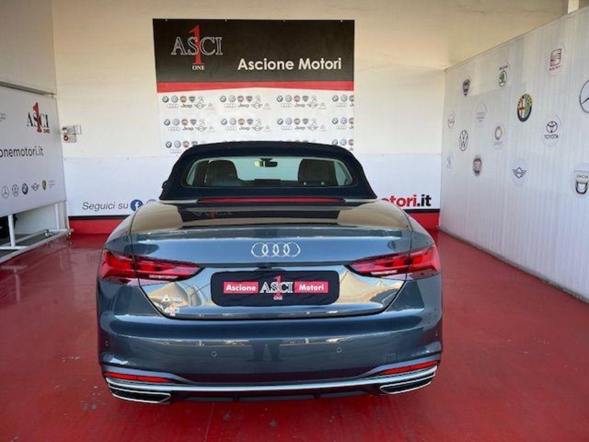 Audi A5 Cabrio 2.0 TDI 190 CV S tronic Design (17)