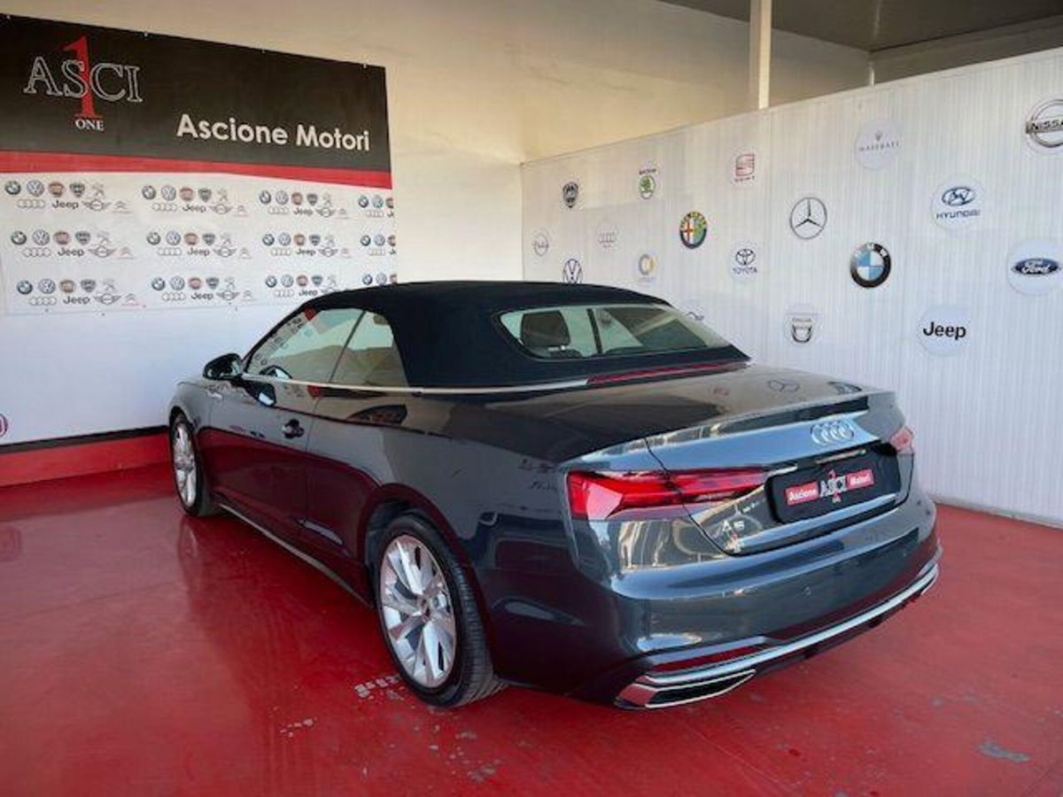 Audi A5 Cabrio 2.0 TDI 190 CV S tronic Design (18)