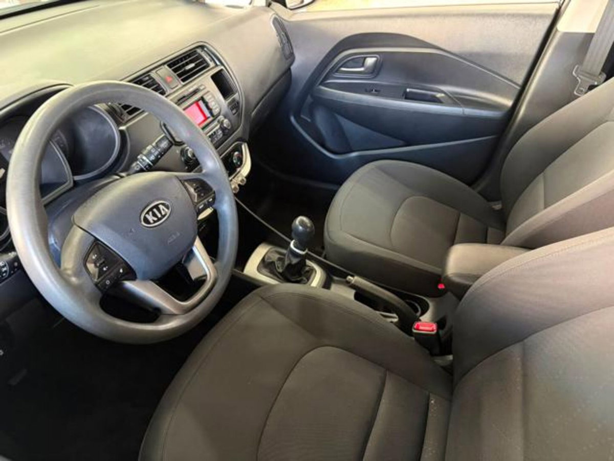 Kia Rio 1.1 CRDi WGT 5p. EX PLUS (7)