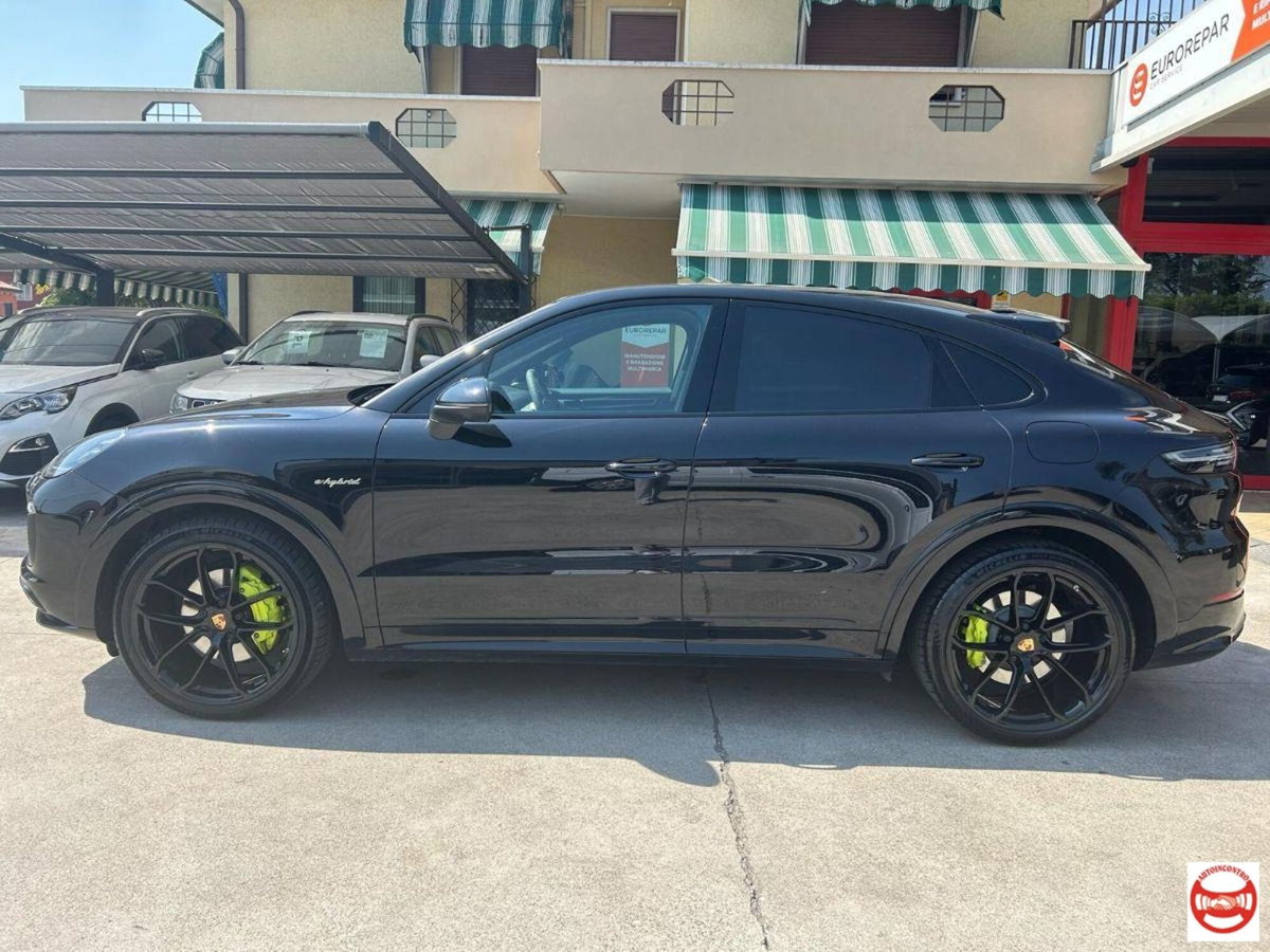 Porsche Cayenne 3.0 V6 (2)