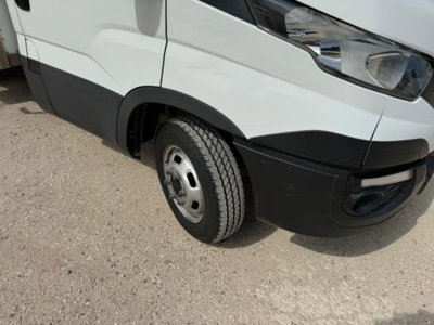 Iveco Daily Telaio 35C14 BTor 2.3 HPT PLM-RG Cabinato (4)