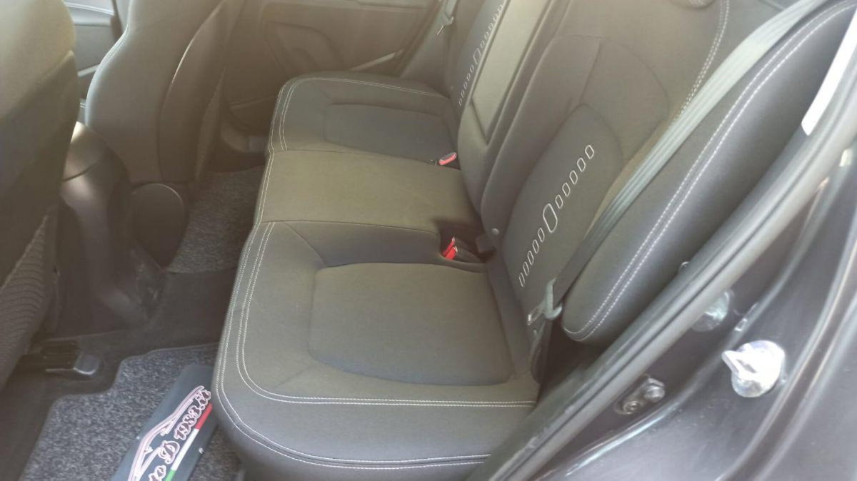 Kia Sportage 1.7 CRDI VGT 2WD Class (4)
