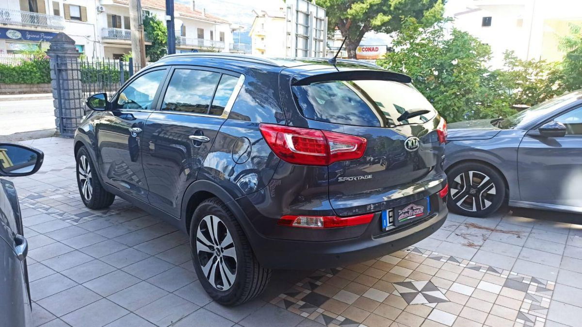 Kia Sportage 1.7 CRDI VGT 2WD Class (5)