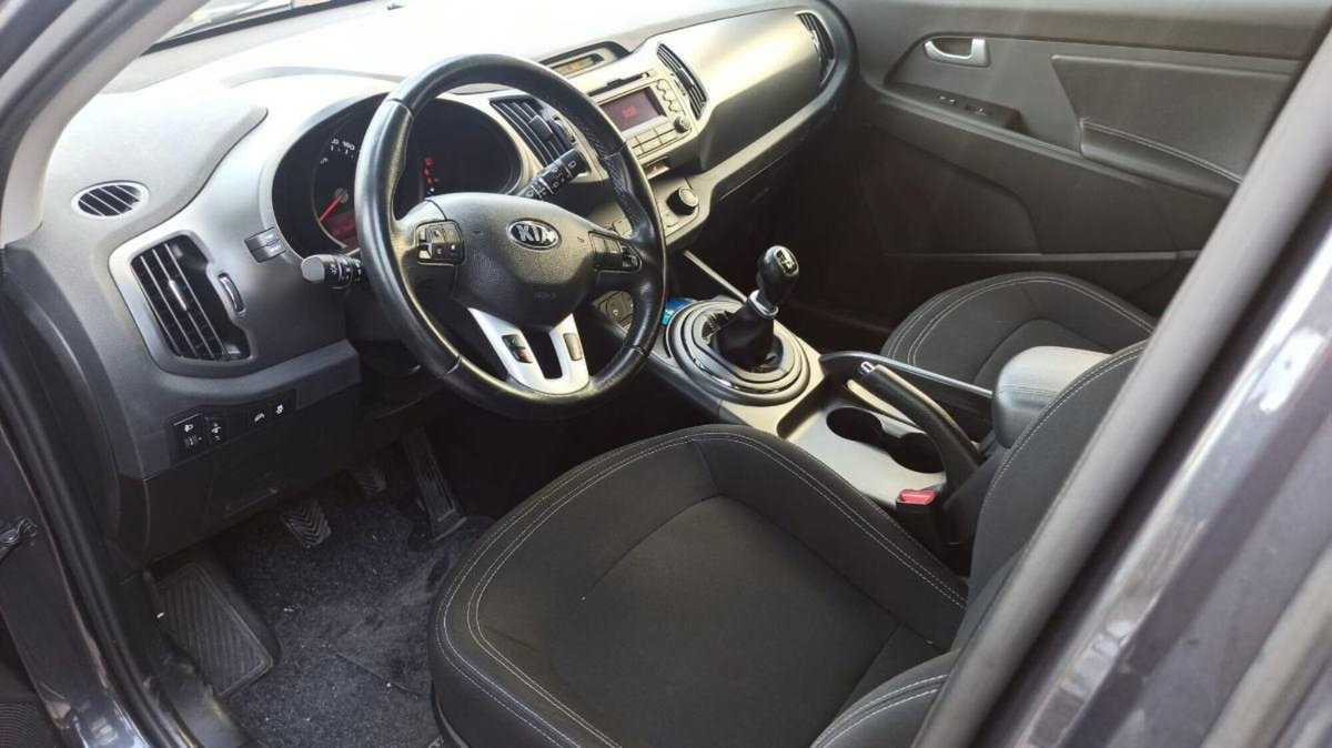 Kia Sportage 1.7 CRDI VGT 2WD Class (8)