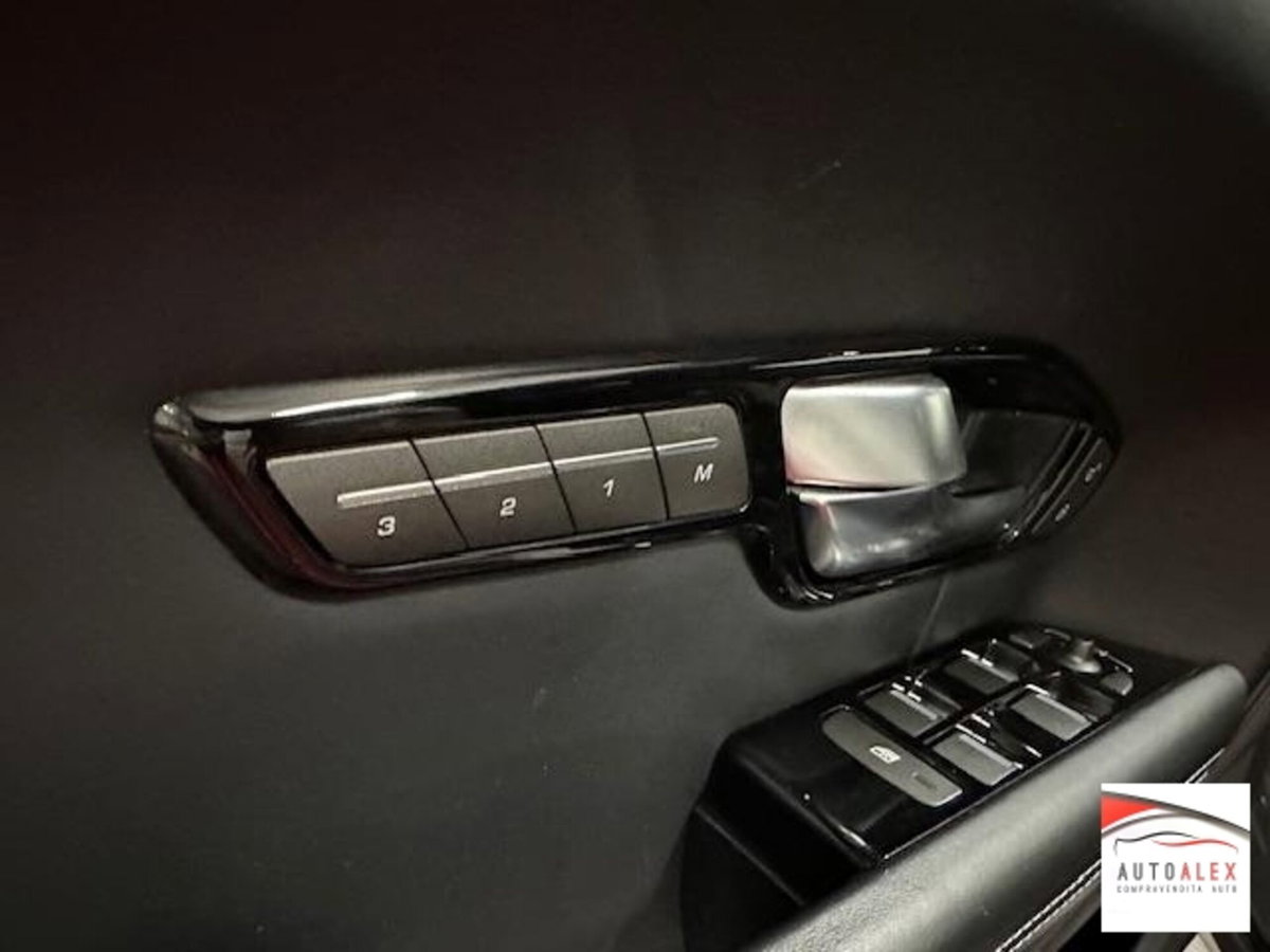 Land Rover Range Rover Evoque 2.0 TD4 150 CV 5p. HSE Dynamic (19)