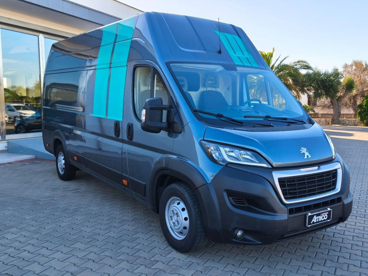Peugeot Boxer Furgone 330 2.0 BlueHDi/130CV FAP PC-TN Combi Premium (3)