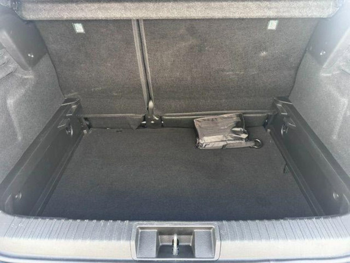 Renault Captur 1.0 eco-g Techno 100cv (13)
