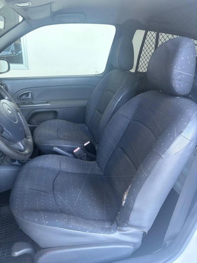 Renault Clio Storia 1.5 dCi 65CV 3 porte (10)