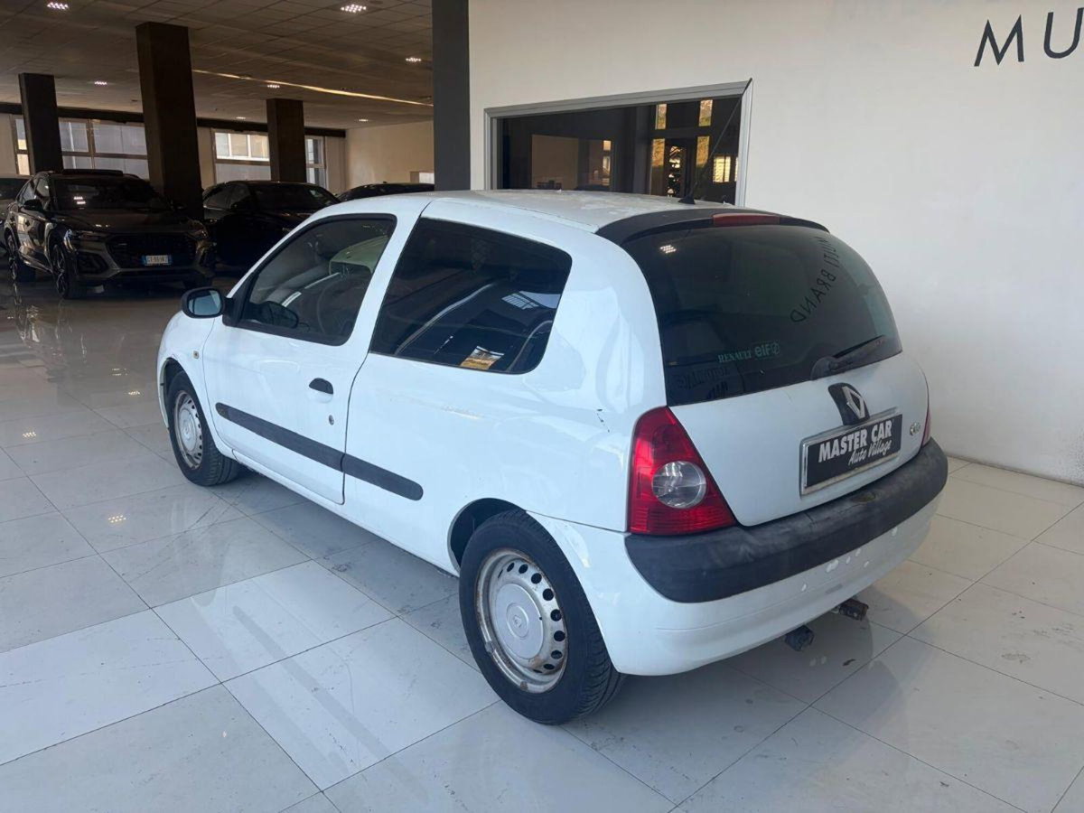 Renault Clio Storia 1.5 dCi 65CV 3 porte (2)