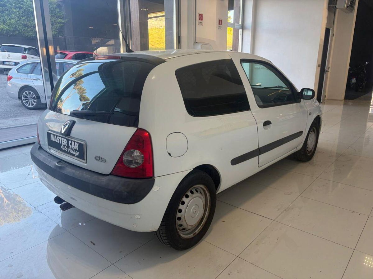 Renault Clio Storia 1.5 dCi 65CV 3 porte (4)
