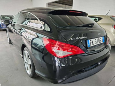 Mercedes-Benz CLA Shooting Brake 180 d Premium (4)