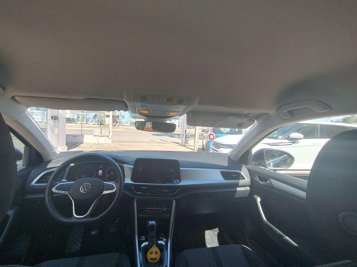 Volkswagen T-Roc 1.0 tsi Style 115cv (11)
