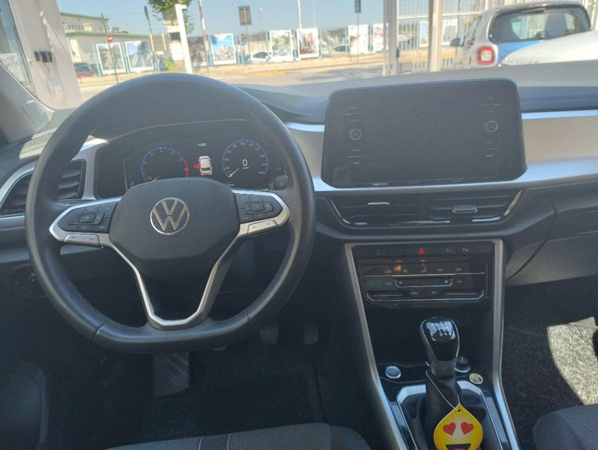 Volkswagen T-Roc 1.0 tsi Style 115cv (12)