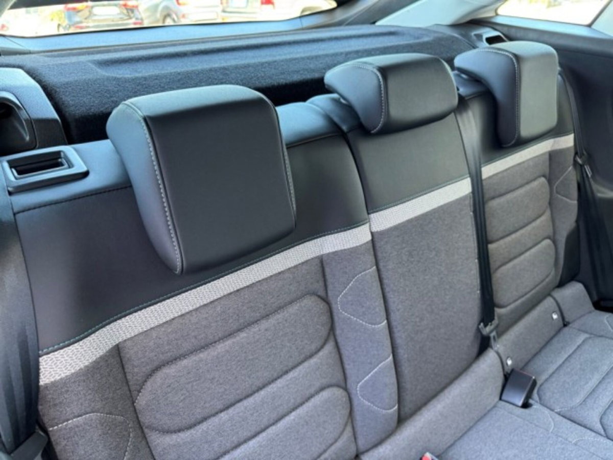 Citroen C4 BlueHDi 130 S&S EAT8 Feel Pack (17)