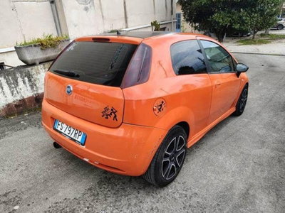 Fiat Grande Punto 1.9 MJT 130 CV 3 porte Sport (2)