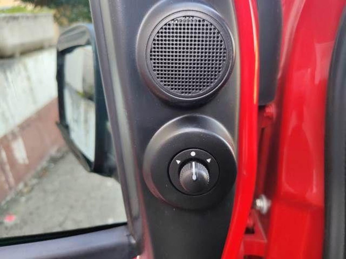 Fiat Fiorino Furgone cargo 1.3 mjt 95cv Adventure (11)