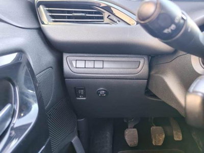 Peugeot 208 VTi 95 CV 5p. GPL Allure (12)