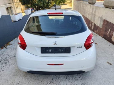 Peugeot 208 VTi 95 CV 5p. GPL Allure (16)