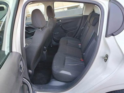 Peugeot 208 VTi 95 CV 5p. GPL Allure (5)