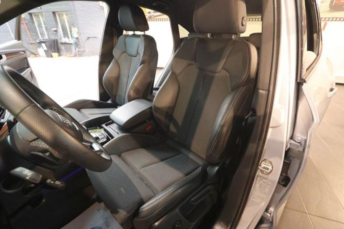Audi Q5 Sportback 40 2.0 tdi mhev 12V Identity Black quattro s-tronic (18)
