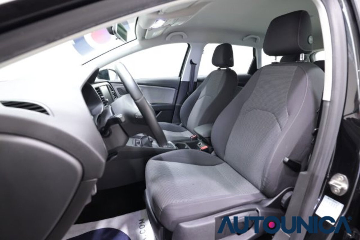 SEAT Leon 1.6 TDI 115 CV 5p. Style (6)