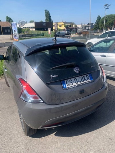 Lancia Ypsilon 1.0 FireFly 5 porte S&S Hybrid Alberta Ferretti (4)