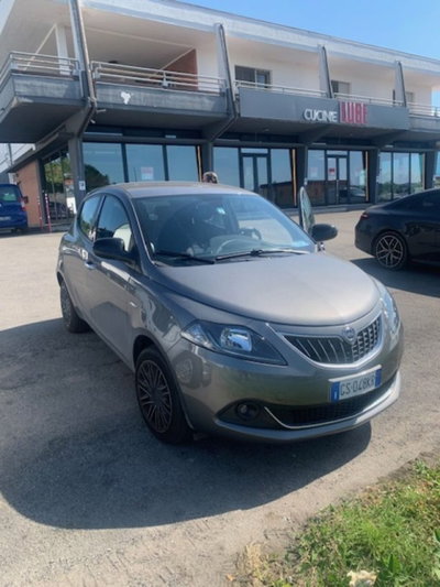 Lancia Ypsilon 1.0 FireFly 5 porte S&S Hybrid Alberta Ferretti usata