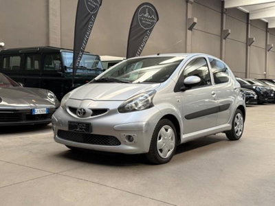 Toyota Aygo 1.0 12V VVT-i 5 porte Sol usata