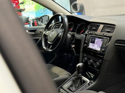 Volkswagen Golf Variant 1.4 TGI DSG Highline BlueMotion (14)