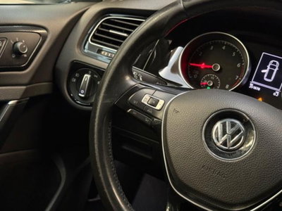 Volkswagen Golf Variant 1.4 TGI DSG Highline BlueMotion (19)