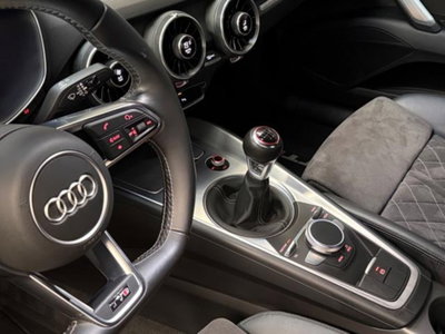 Audi TTS Coupé 2.0 TFSI 310 CV quattro (10)