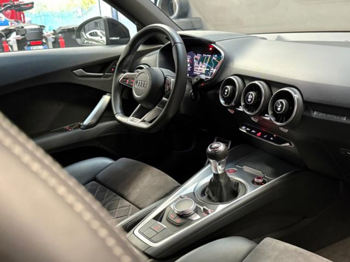 Audi TTS Coupé 2.0 TFSI 310 CV quattro (14)