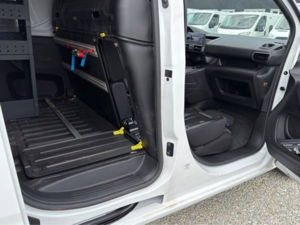 Peugeot Partner Furgone XL 1.5 diesel 100cv S&S (17)