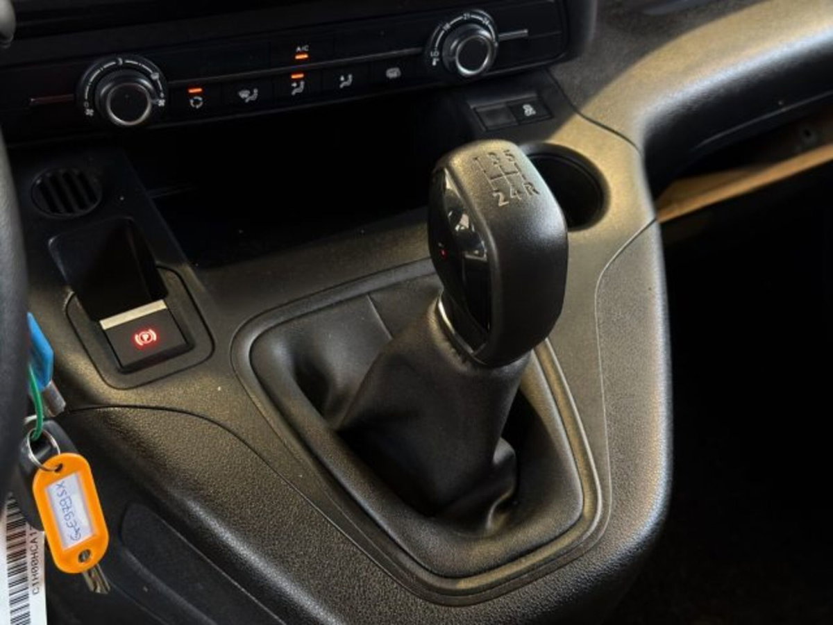 Peugeot Partner Furgone M 1.5 diesel 100cv S&S (14)