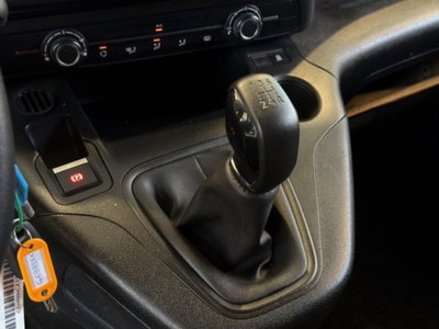 Peugeot Partner Furgone M 1.5 diesel 100cv S&S (14)