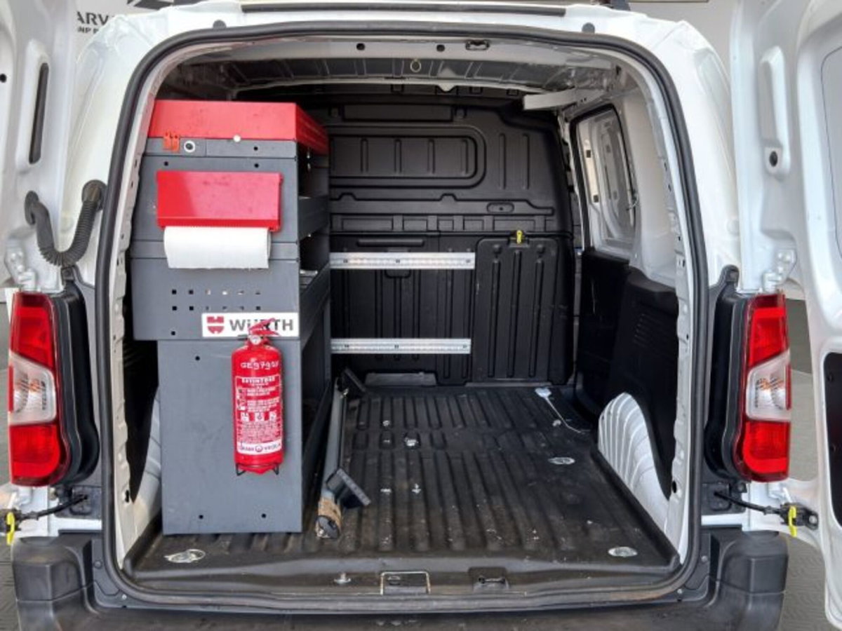 Peugeot Partner Furgone M 1.5 diesel 100cv S&S (15)