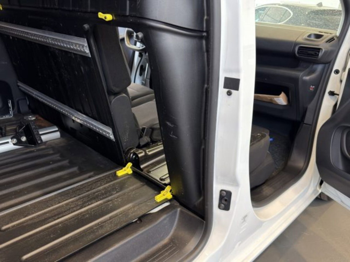 Peugeot Partner Furgone M 1.5 diesel 100cv S&S (18)