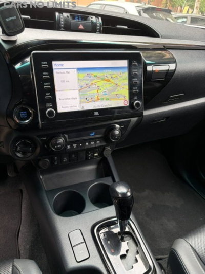 Toyota Hilux 2.D-4D A/T 4WD porte Double Cab Invincible (6)