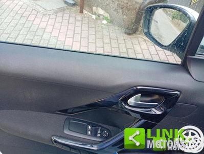 Peugeot 208 82 5 porte Active (13)