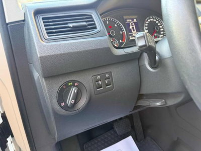 Volkswagen Caddy 2.0 TDI 102 CV DSG Comfortline (16)