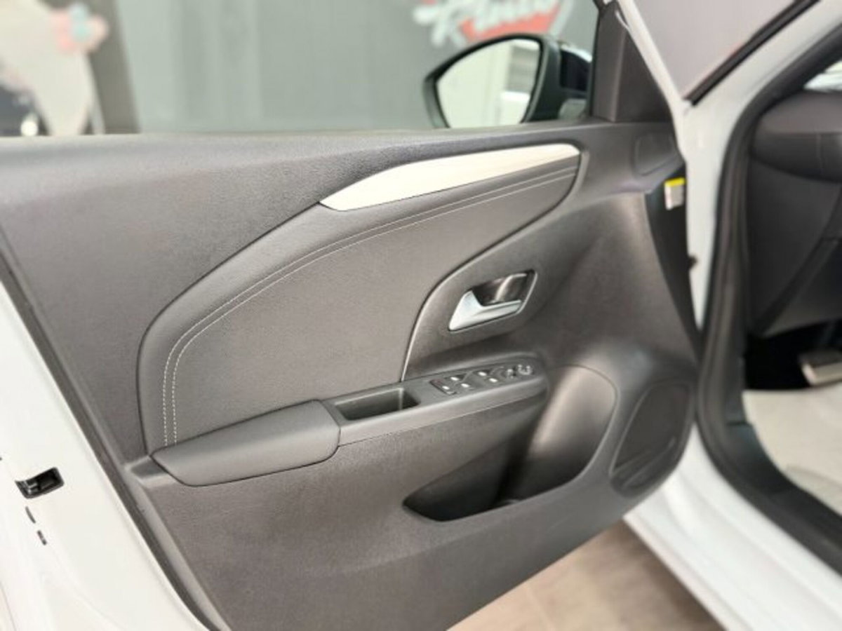 Opel Corsa 1.2 hybrid GS 110cv dct6 (15)