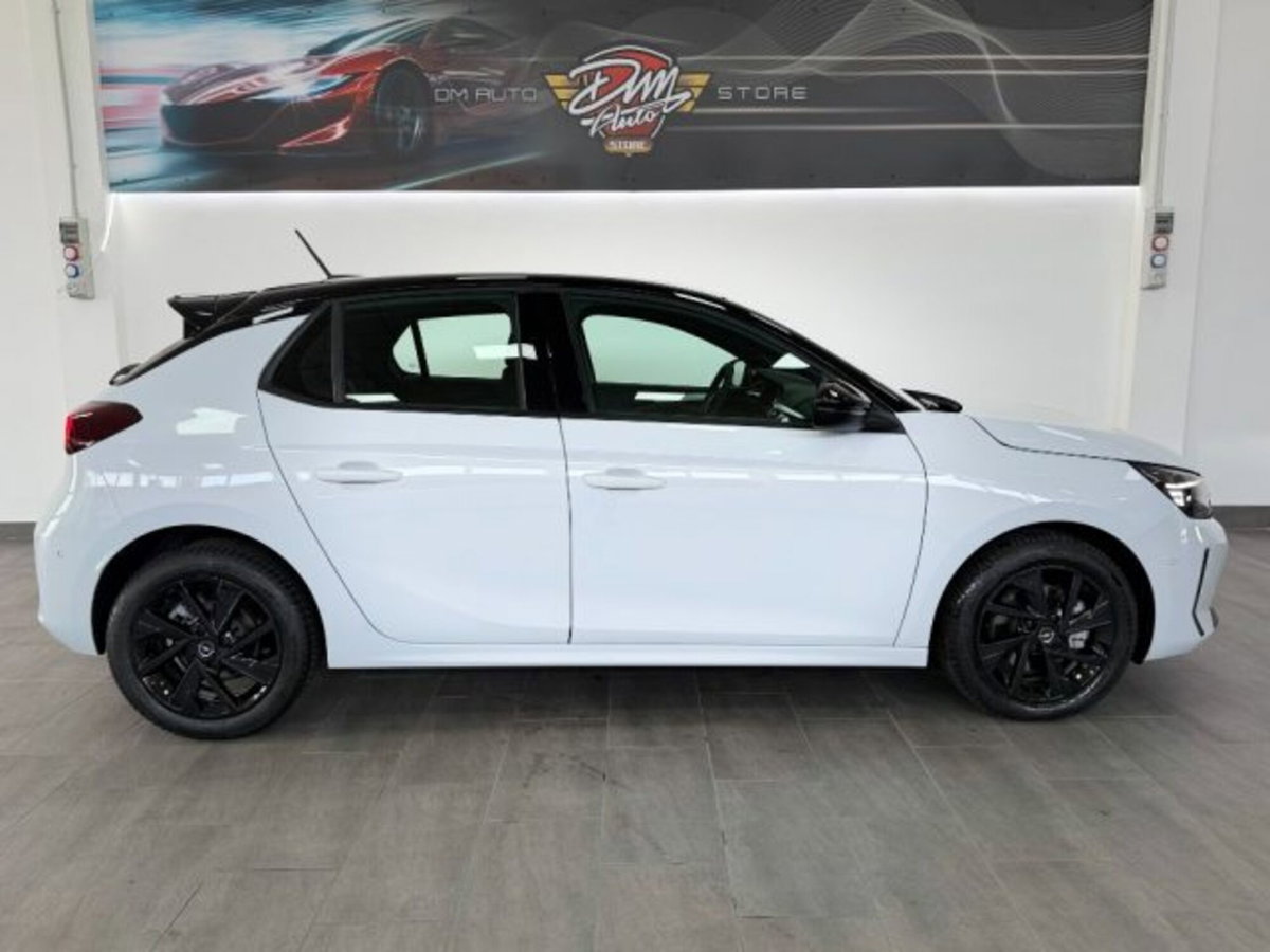 Opel Corsa 1.2 hybrid GS 110cv dct6 (4)