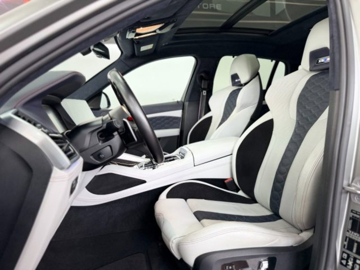 BMW X6 M Competition (14)