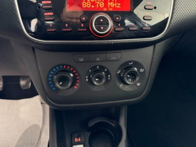 Fiat Punto Evo 1.4 5 porte S&S Dynamic (16)