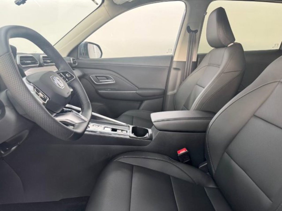 Mg ZS ZS 1.5 Luxury (10)