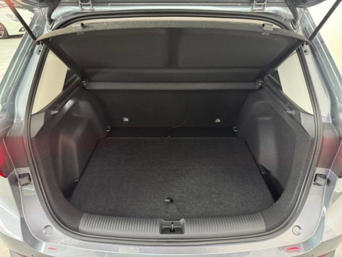 Mg ZS ZS 1.5 Luxury (14)
