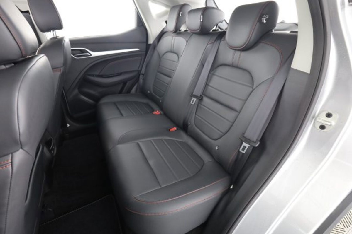 Mg ZS ZS 1.5 Luxury (3)