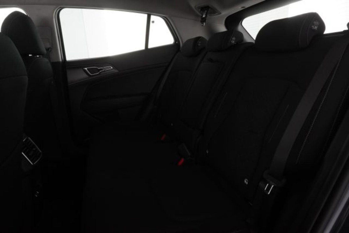 Kia Sportage 1.6 TGDi HEV AT GT-line Plus (11)