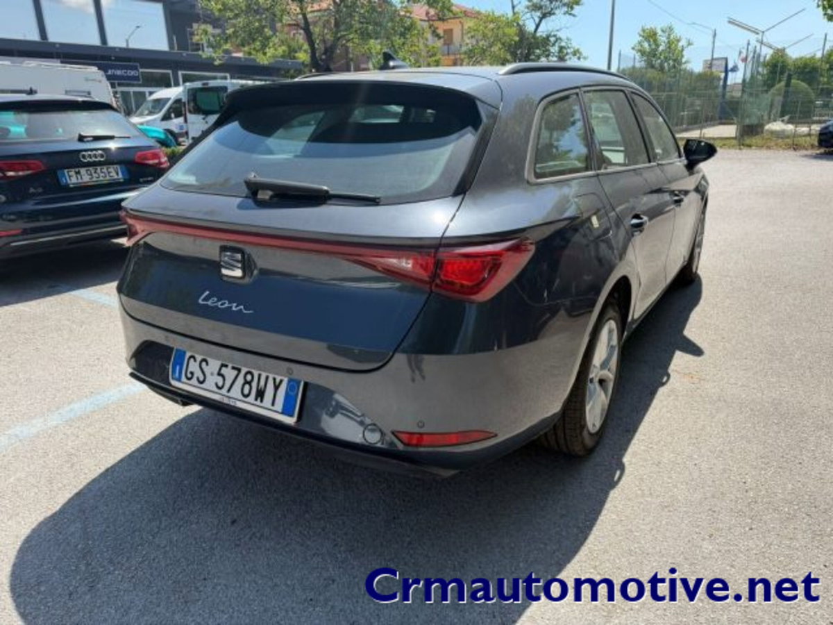 SEAT Leon ST Sportstourer 2.0 tdi Style 150cv dsg (2)